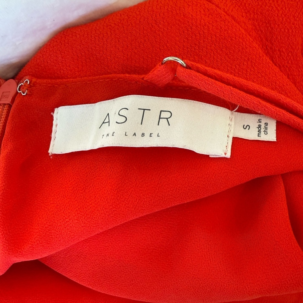 ASTR The Label Charisma Red Midi Dress Size: Small 
NWOT - Picture 9 of 9
